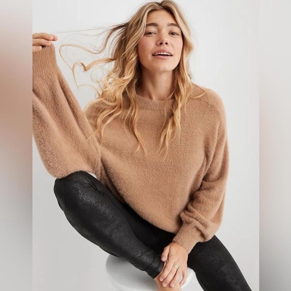 Aerie Tan Fuzzy Super Soft Sweater size small NWOT cozy boxy comfortable warm - Picture 1 of 13